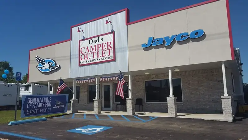 Dad's Camper Outlet storefront